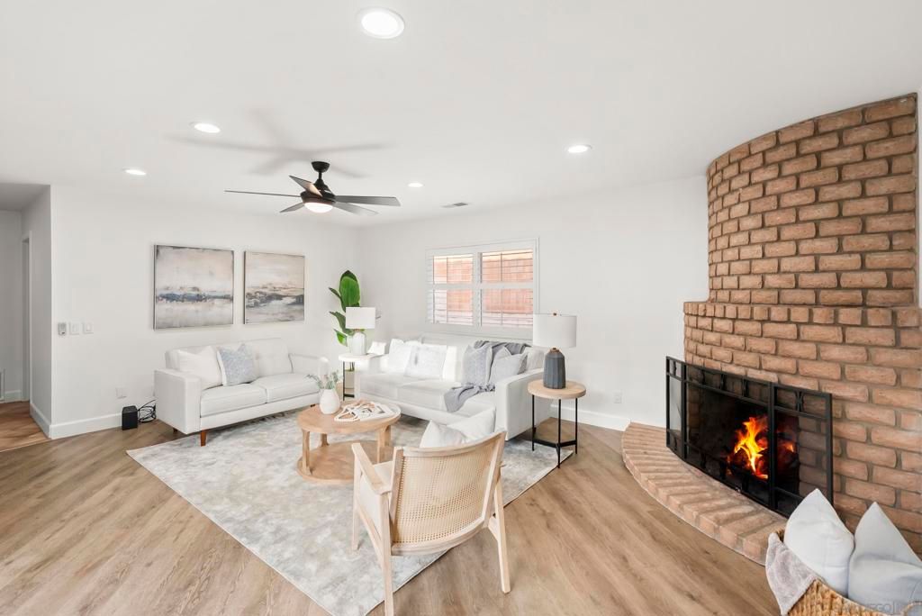 Image 16 of property listing at 1918 Odell Cir, Vista, CA 92084