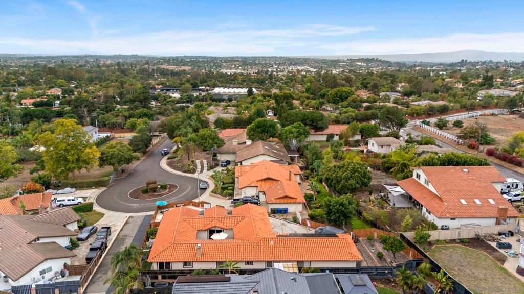 Image 51 of property listing at 1918 Odell Cir, Vista, CA 92084