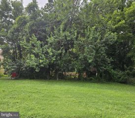 212 W DIVISION ST, Dover, DE 19901