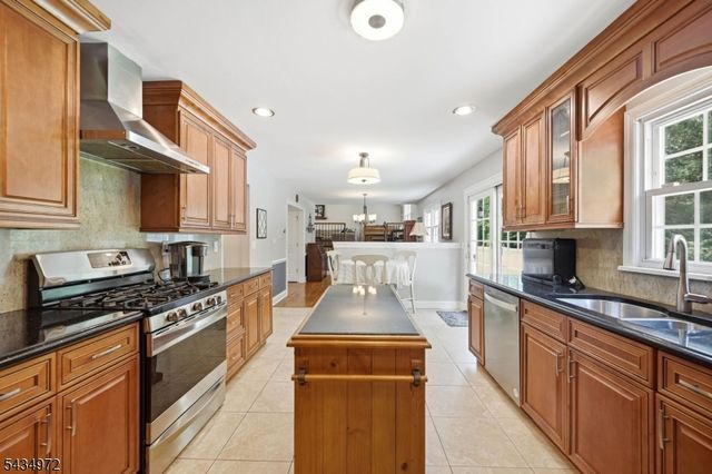 46 Westminster Dr, Parsippany-troy Hills Twp., NJ 07054