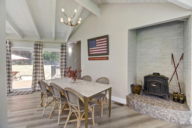 7115 Lakewood Dr, Pollock Pines, CA 95726