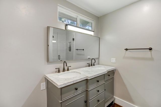 7115 Lakewood Dr, Pollock Pines, CA 95726