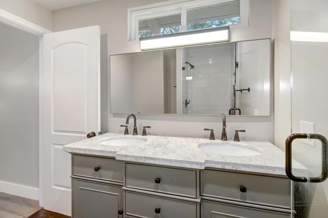 7115 Lakewood Dr, Pollock Pines, CA 95726