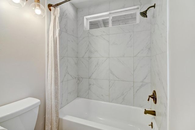 7115 Lakewood Dr, Pollock Pines, CA 95726