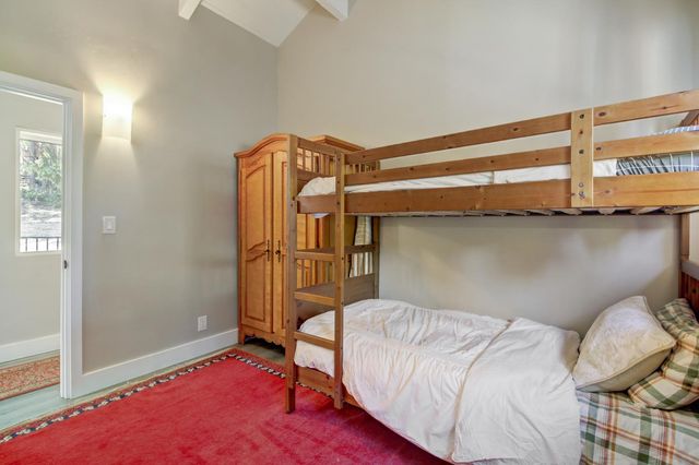 7115 Lakewood Dr, Pollock Pines, CA 95726