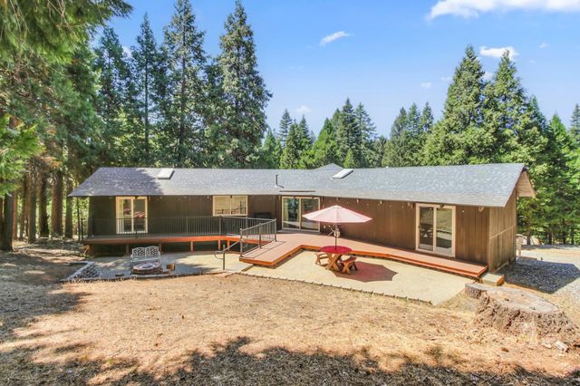7115 Lakewood Dr, Pollock Pines, CA 95726