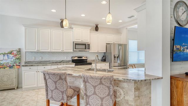 5303 TIDE POINT WAY, Bradenton, FL 34208