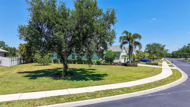 5303 TIDE POINT WAY, Bradenton, FL 34208