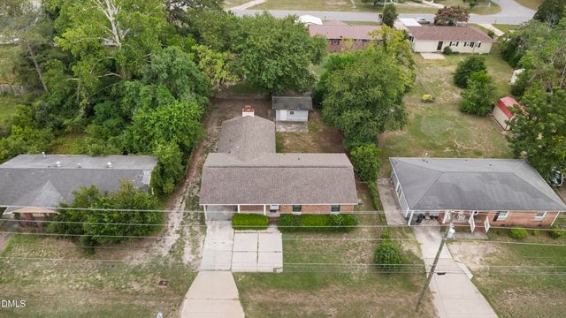 3873 Cumberland Road, Fayetteville, NC 28306