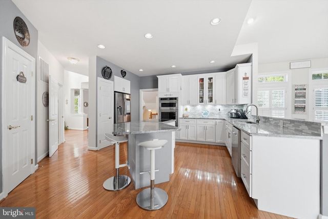 6330 EMA CT, Elkridge, MD 21075
