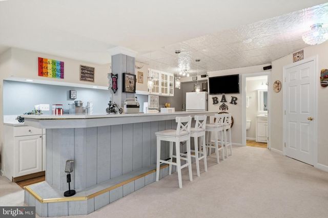 6330 EMA CT, Elkridge, MD 21075