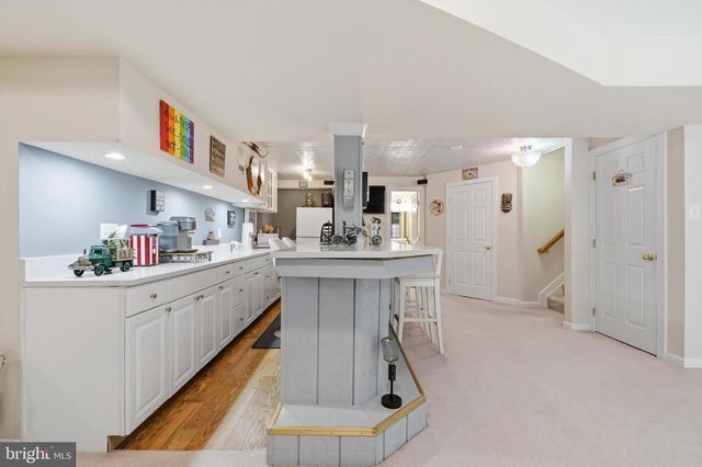 6330 EMA CT, Elkridge, MD 21075