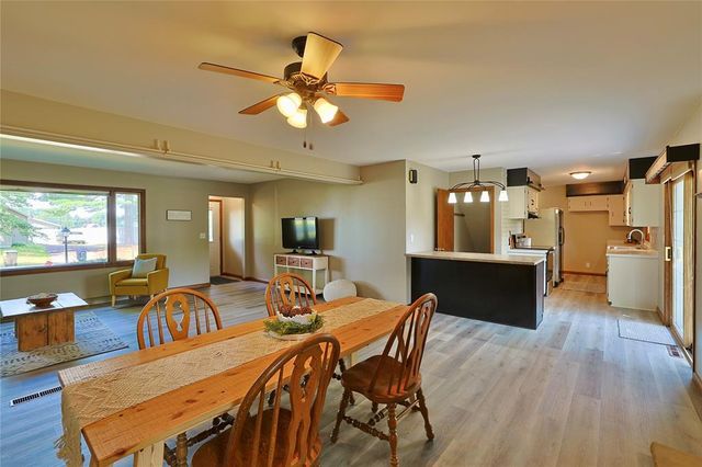 3045 Wedgewood Avenue, Eau Claire, WI 54703