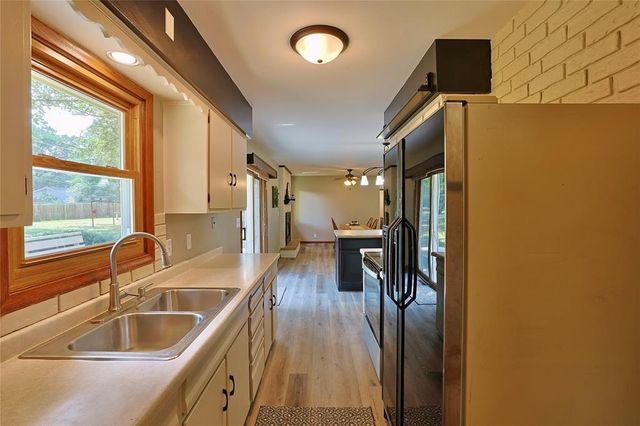 3045 Wedgewood Avenue, Eau Claire, WI 54703