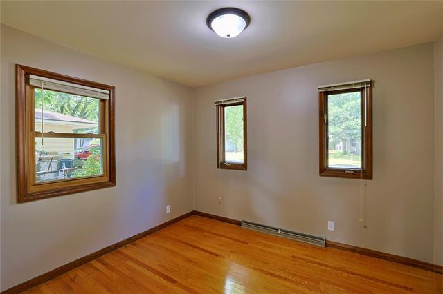 3045 Wedgewood Avenue, Eau Claire, WI 54703