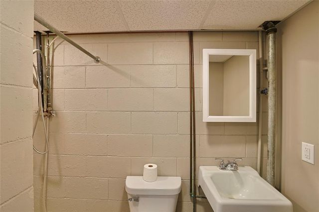 3045 Wedgewood Avenue, Eau Claire, WI 54703