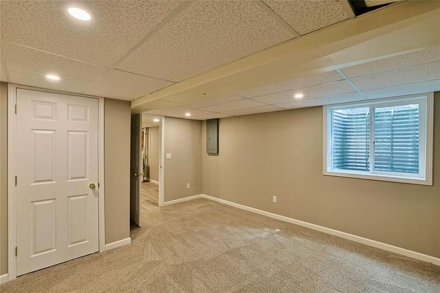 3045 Wedgewood Avenue, Eau Claire, WI 54703