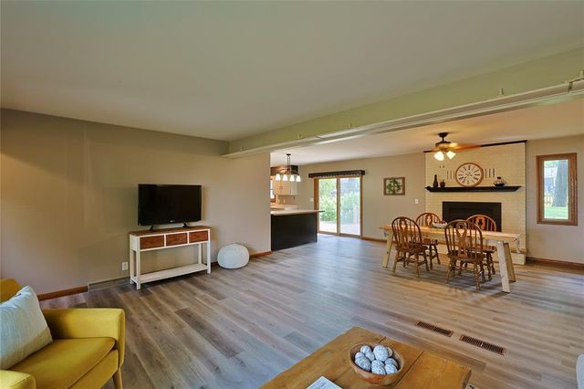 3045 Wedgewood Avenue, Eau Claire, WI 54703