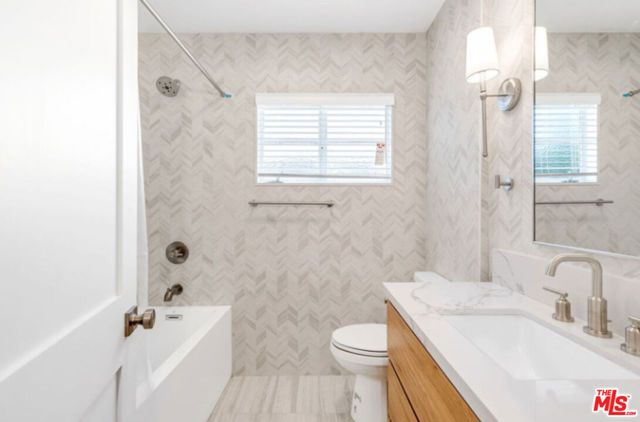 419 S Rexford Drive, Beverly Hills, CA 90212