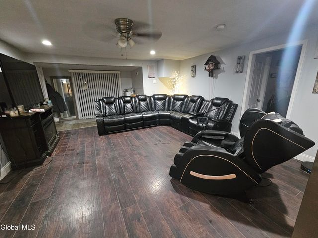 3929 Western Turnpike, Guilderland, NY 12009