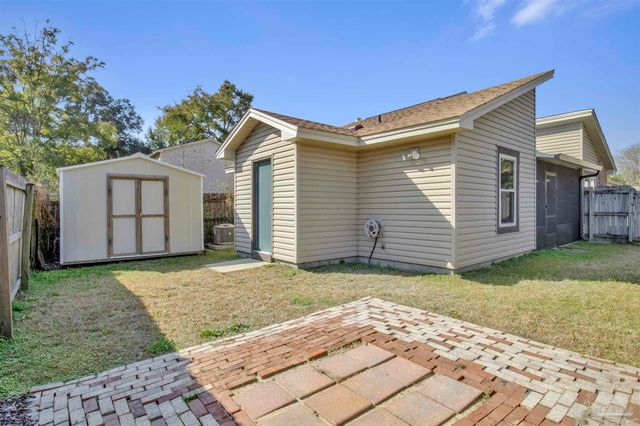 3020 Cedarwood Village Ln, Pensacola, FL 32514