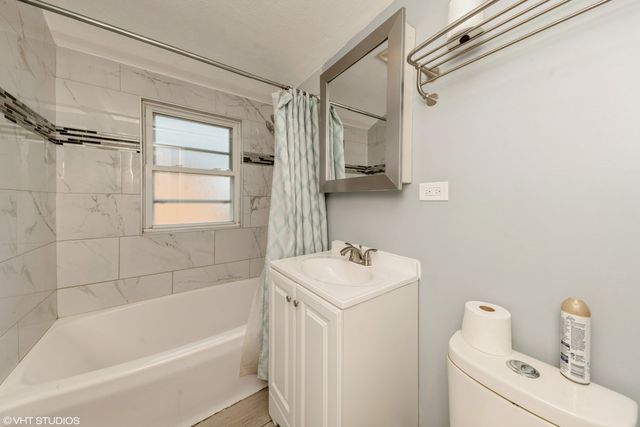 6431 S Lawler Avenue, Chicago, IL 60638