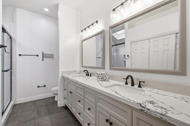 7815 Royan Drive, Houston, TX 77071