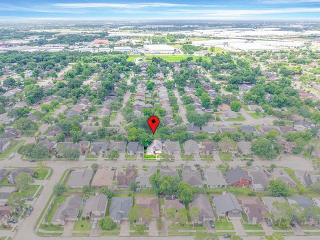7815 Royan Drive, Houston, TX 77071