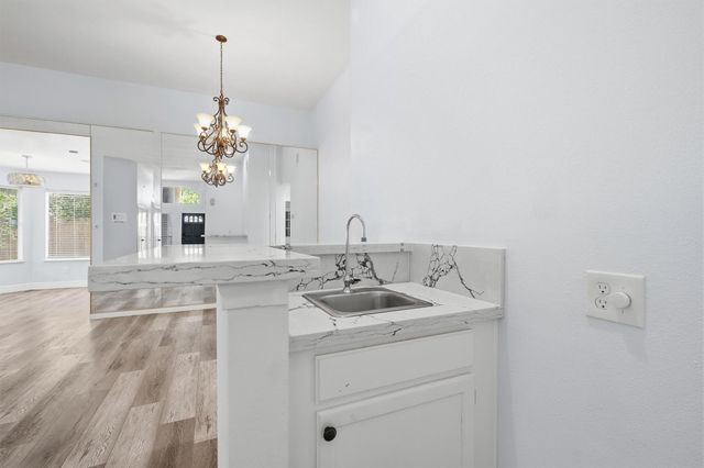 7815 Royan Drive, Houston, TX 77071