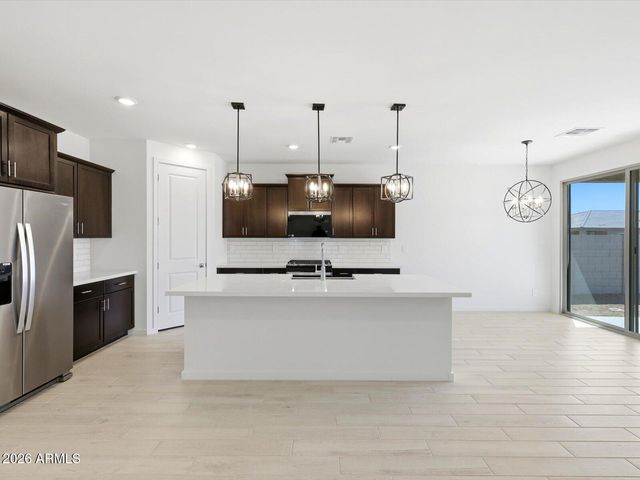8425 W SARATOGA Way, Florence, AZ 85132