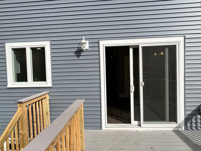 1617 Plymouth St 3, East Bridgewater, MA 02333