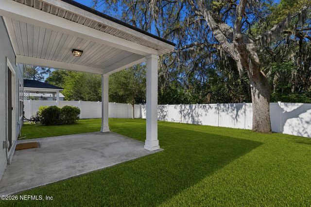 2016 DUTTON ISLAND OAKS Way, Jacksonville, FL 32233