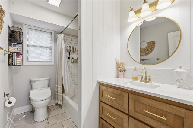 3922 Willshire Drive, Lawrence, KS 66049