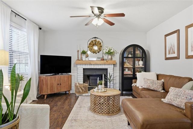 3922 Willshire Drive, Lawrence, KS 66049