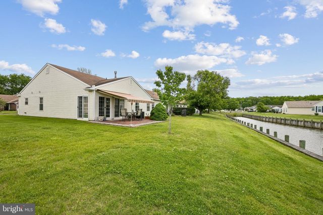 14 W BERWIN WAY, Mount Laurel, NJ 08054