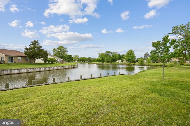 14 W BERWIN WAY, Mount Laurel, NJ 08054