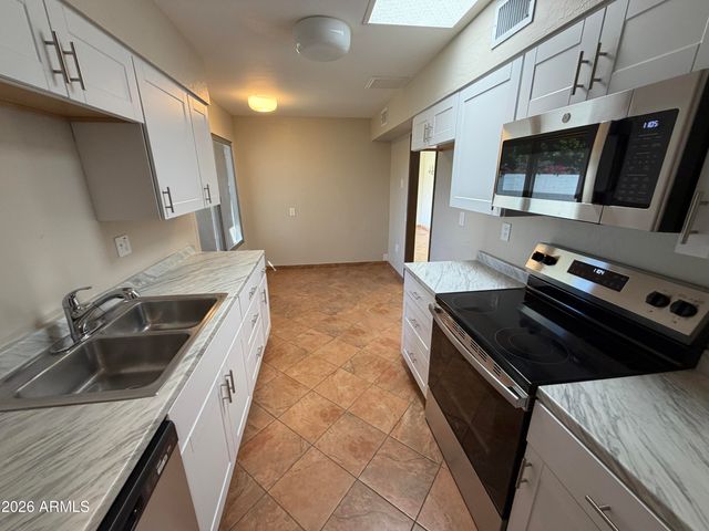 17034 N 105TH Avenue, Sun City, AZ 85373