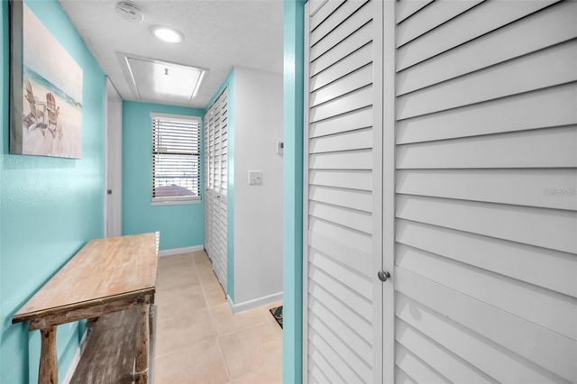 300 S FLORIDA AVENUE 200J, Tarpon Springs, FL 34689