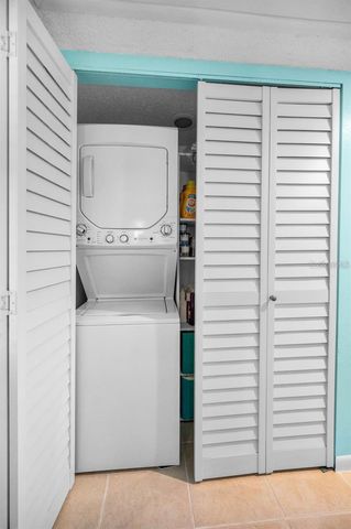 300 S FLORIDA AVENUE 200J, Tarpon Springs, FL 34689