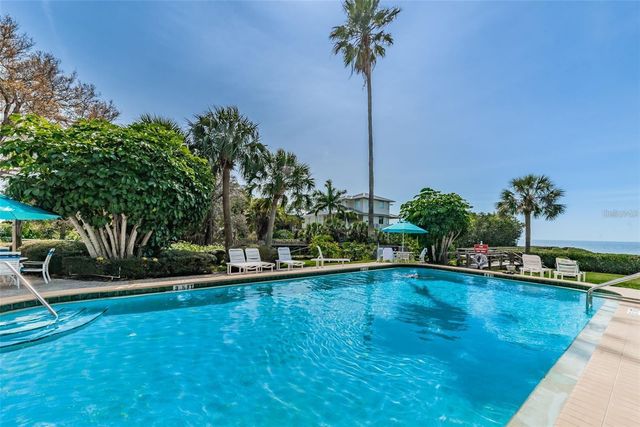 300 S FLORIDA AVENUE 200J, Tarpon Springs, FL 34689