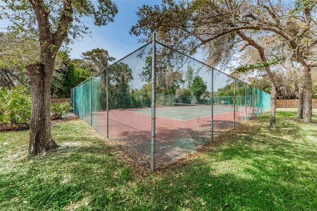 300 S FLORIDA AVENUE 200J, Tarpon Springs, FL 34689