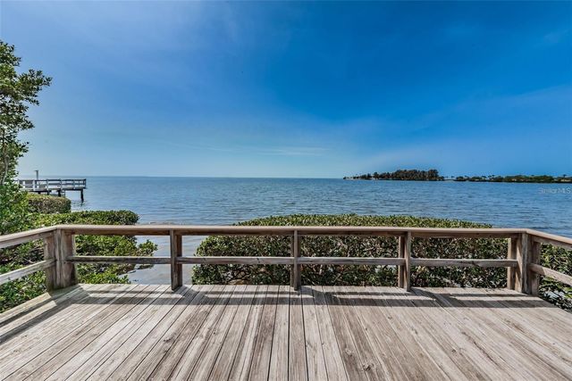 300 S FLORIDA AVENUE 200J, Tarpon Springs, FL 34689