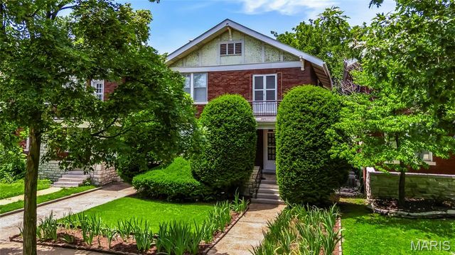 1109-1111 Claytonia Terrace, Richmond Heights, MO 63117