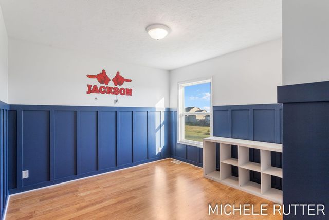 1399 Woodfield Drive, Holland Twp, MI 49464