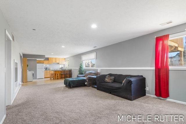 1399 Woodfield Drive, Holland Twp, MI 49464