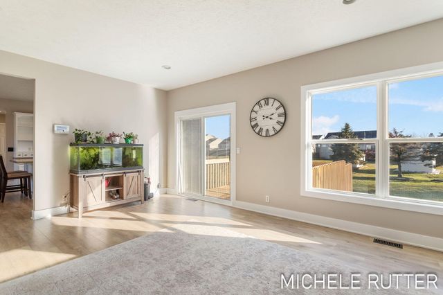 1399 Woodfield Drive, Holland Twp, MI 49464