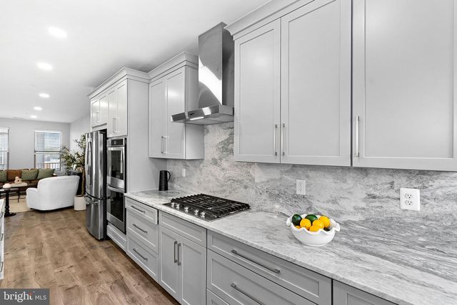 45954 RAVEN TER, Sterling, VA 20165