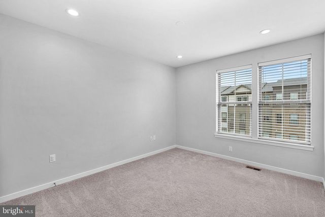 45954 RAVEN TER, Sterling, VA 20165