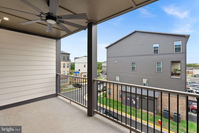 45954 RAVEN TER, Sterling, VA 20165
