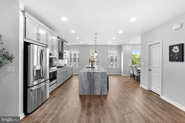 45954 RAVEN TER, Sterling, VA 20165
